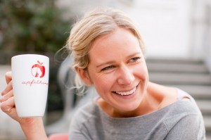  Christin Römer vor ihrem Café