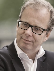 Der Intendant des internationalen Musikfestivals „Heidelberger Frühling“, Thorsten Schmidt, hat seinen Vertrag in Heidelberg bis 2018 verlängert. 