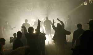 Wenn der Bau rockt: Ende Mai steigt das Sunrise Festival – die zentrale Party der Jungen IG BAU. Das Motto: „Refugees welcome“.
