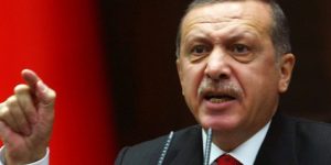"Herr, lass Hirn regnen auf die Köpfe dieses Landes", das ist sicher nicht, was Recep Tayip Erdogan gerade sagt, denkt, oder will. Wir hingegen - dass ER das tut - hoffen das …