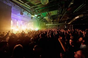 halle02 Konzert Bühne Crowd Foto (C) Christian Leibig